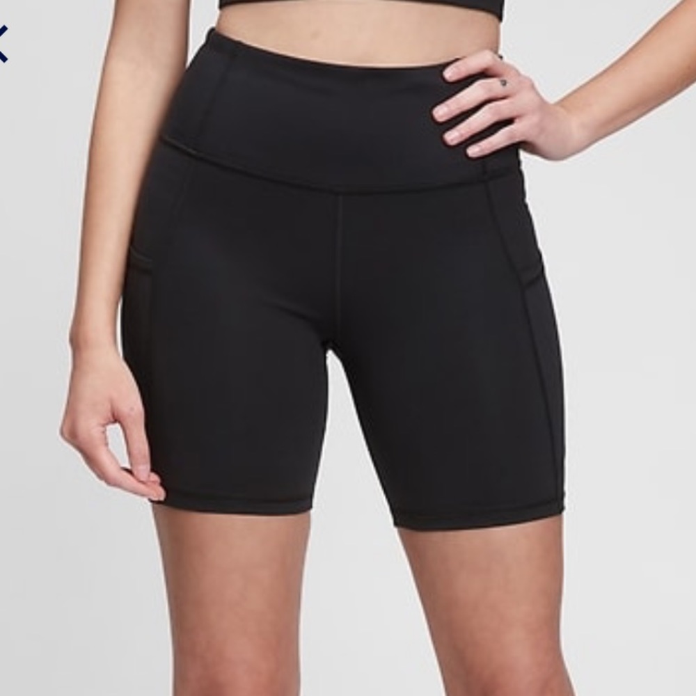 GapFit Biker Shorts